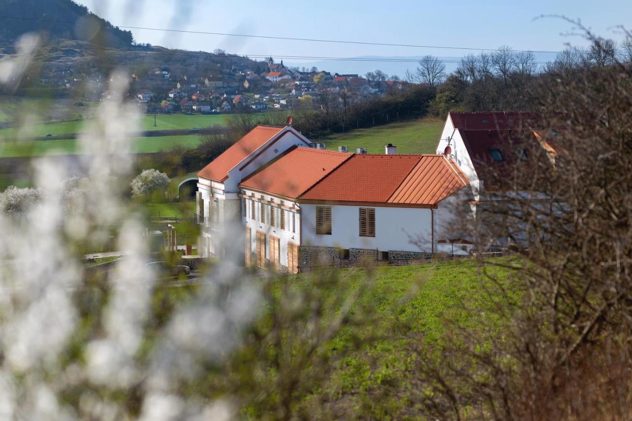 Oblik Resort Louny Exterior photo